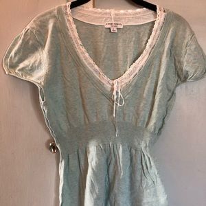 Liz Lange maternity sweater top